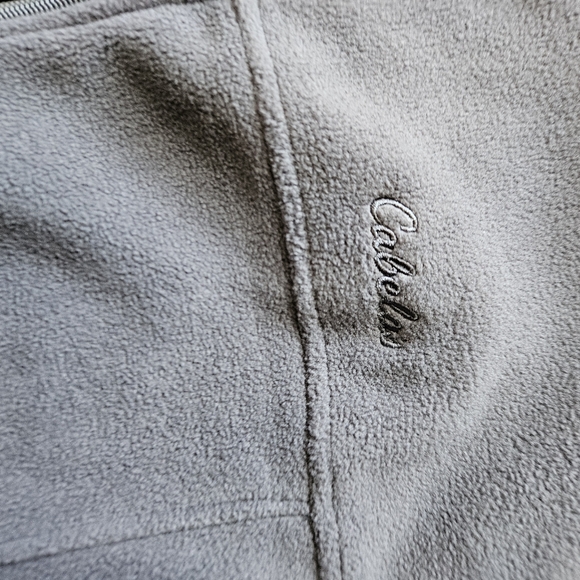 Mens size large Cabela's vest - Picture 2 of 10